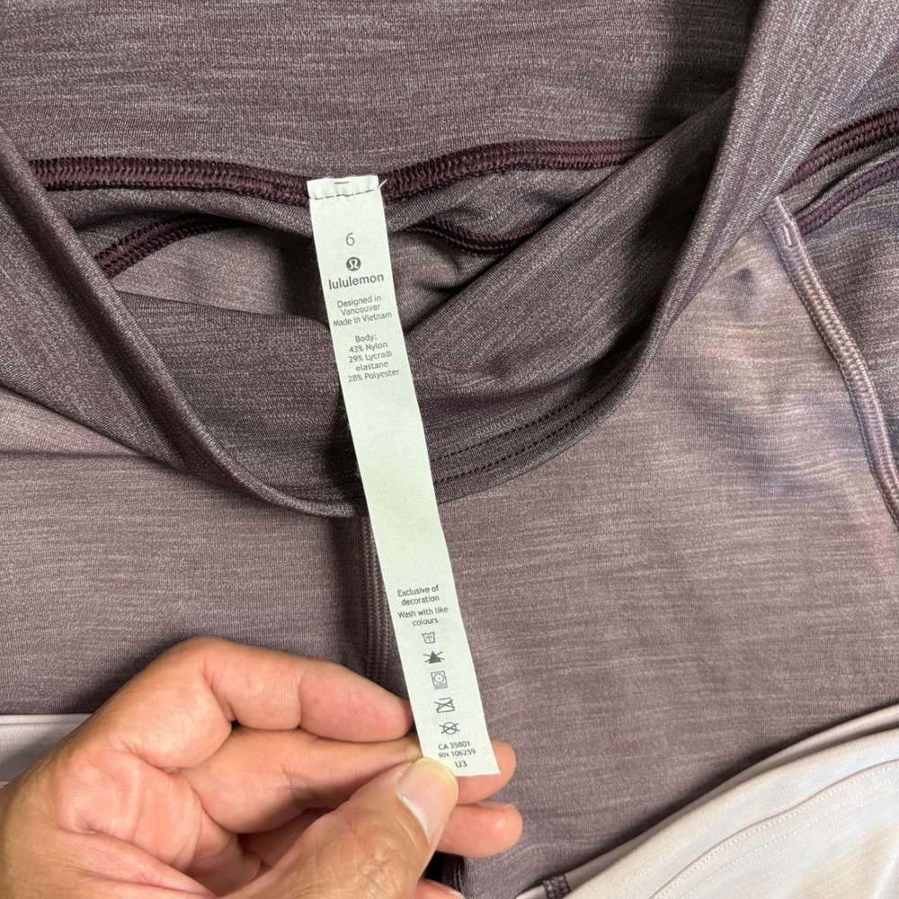 Lululemon Purple Colorblock Crop Leggings Size 6 High Rise Athletic Yoga Pants - Picture 4 of 7